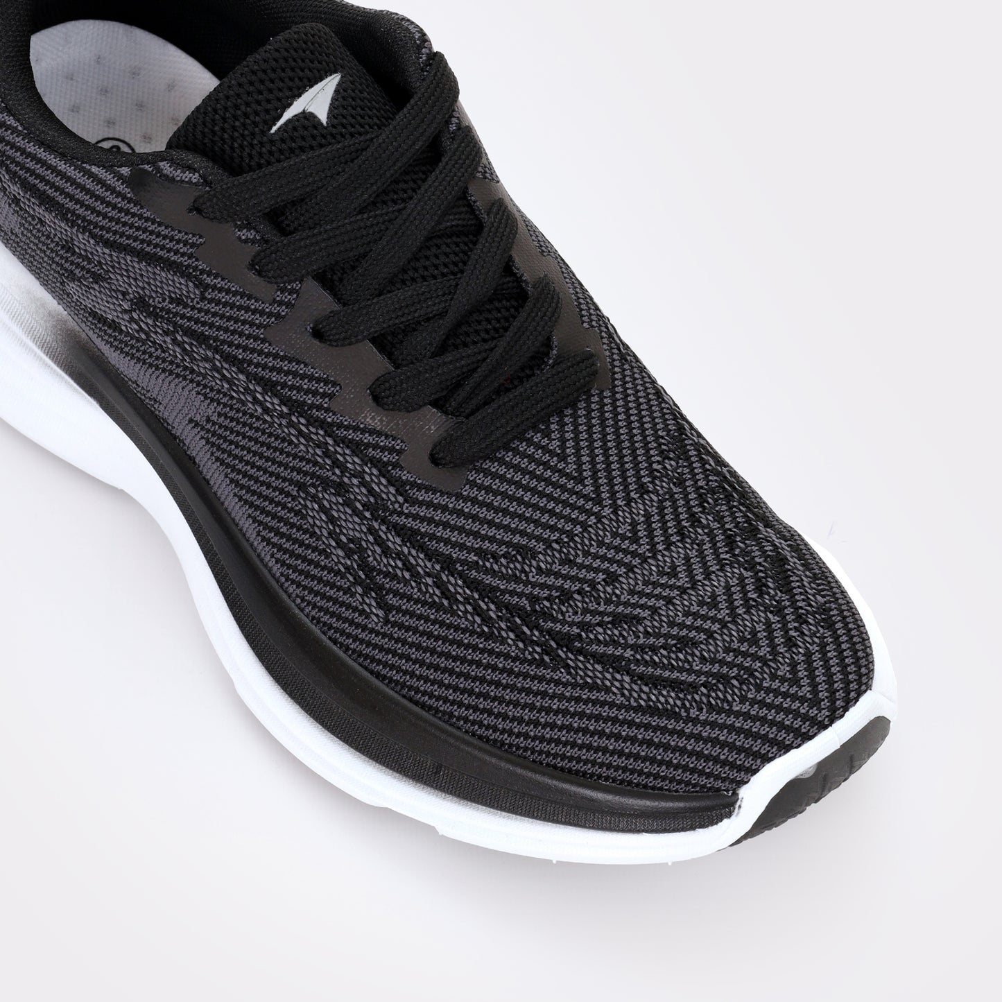 Men Everyday Sneakers