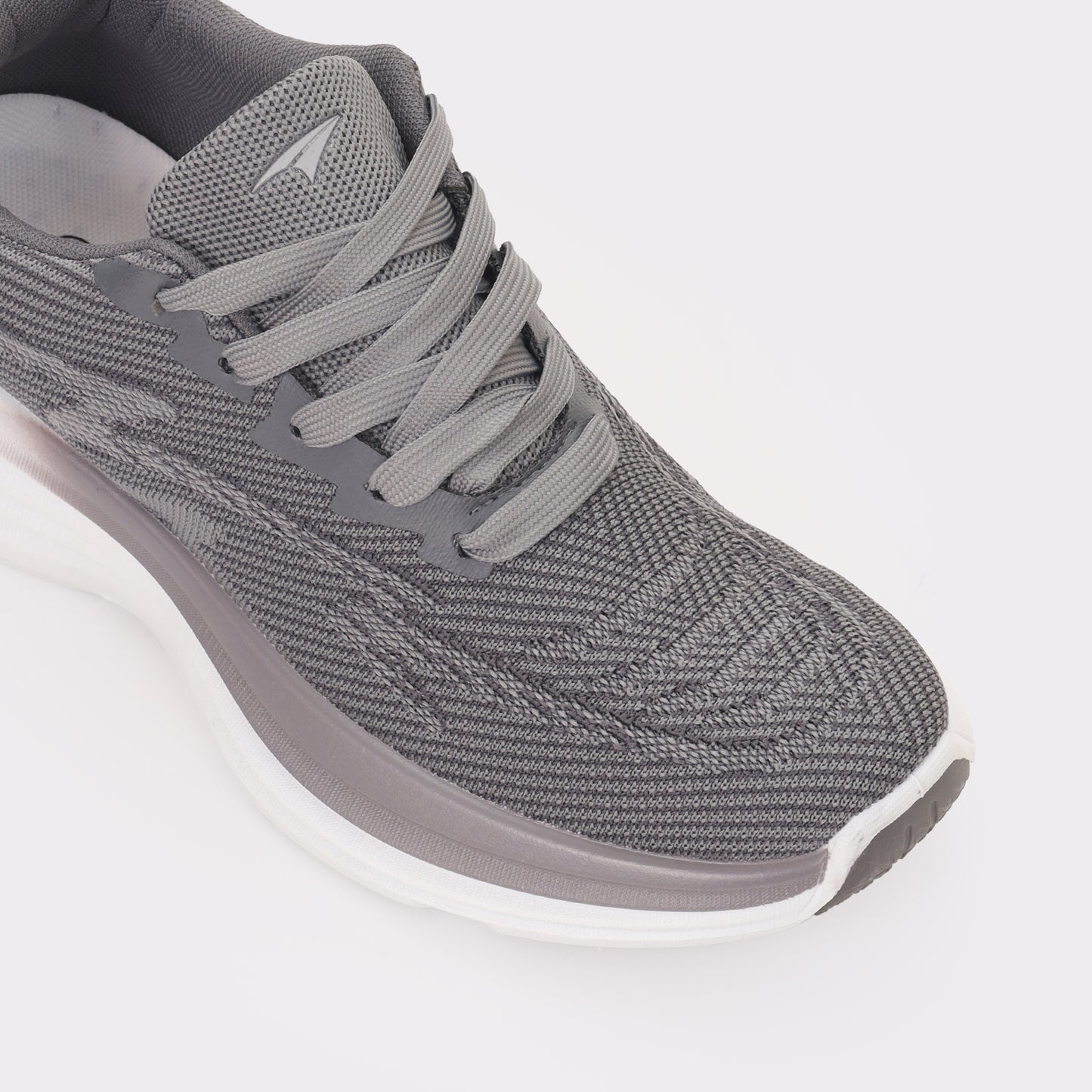 Men Everyday Sneakers