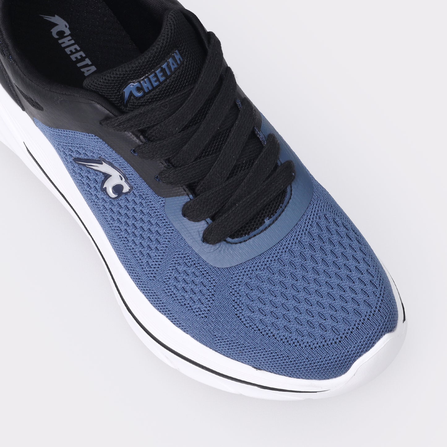 Men Everyday Sneakers