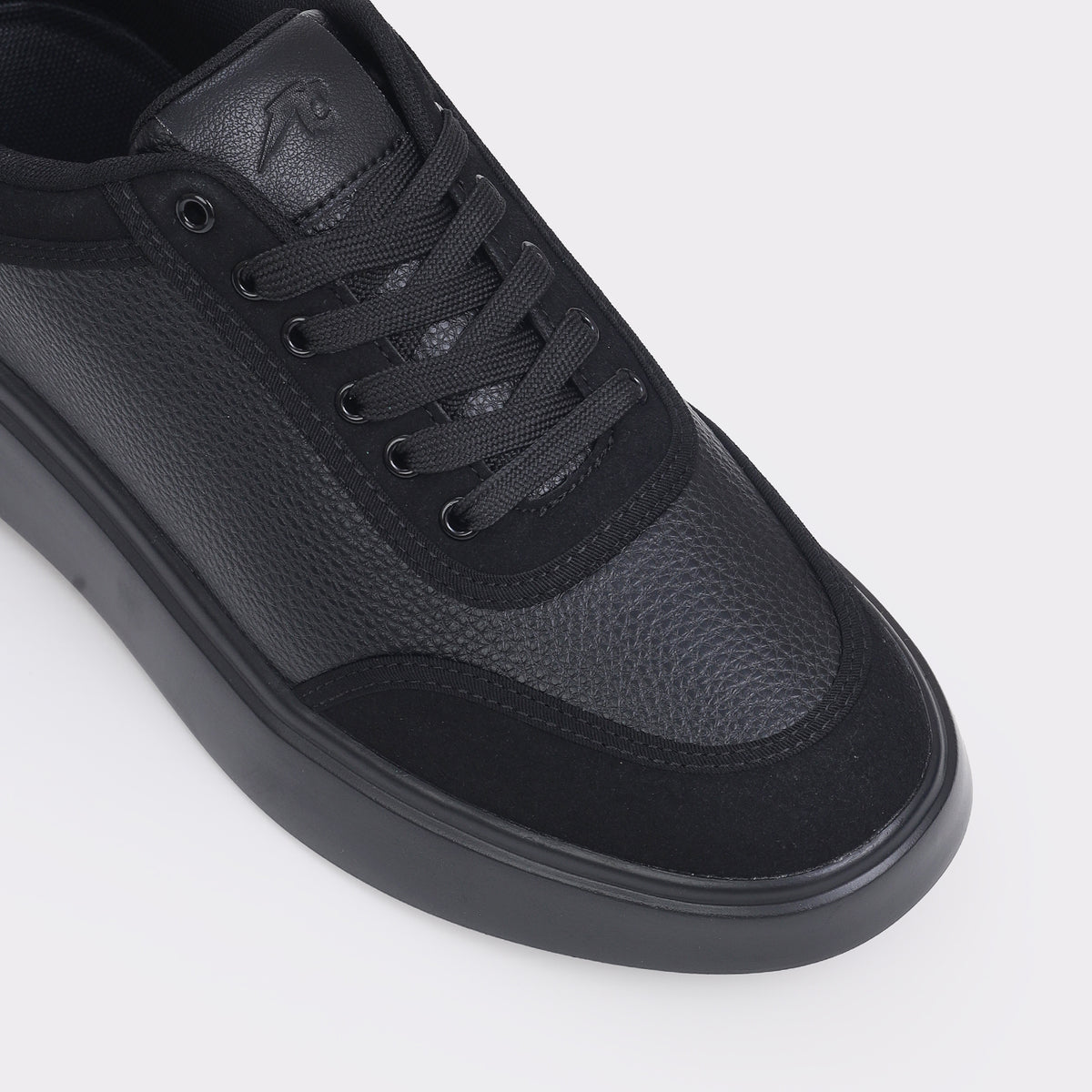 Men Sneakers
