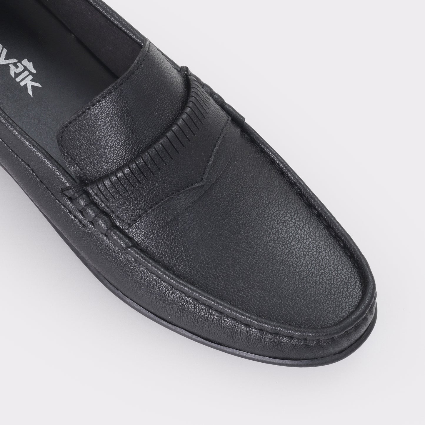 Men's casual moccs