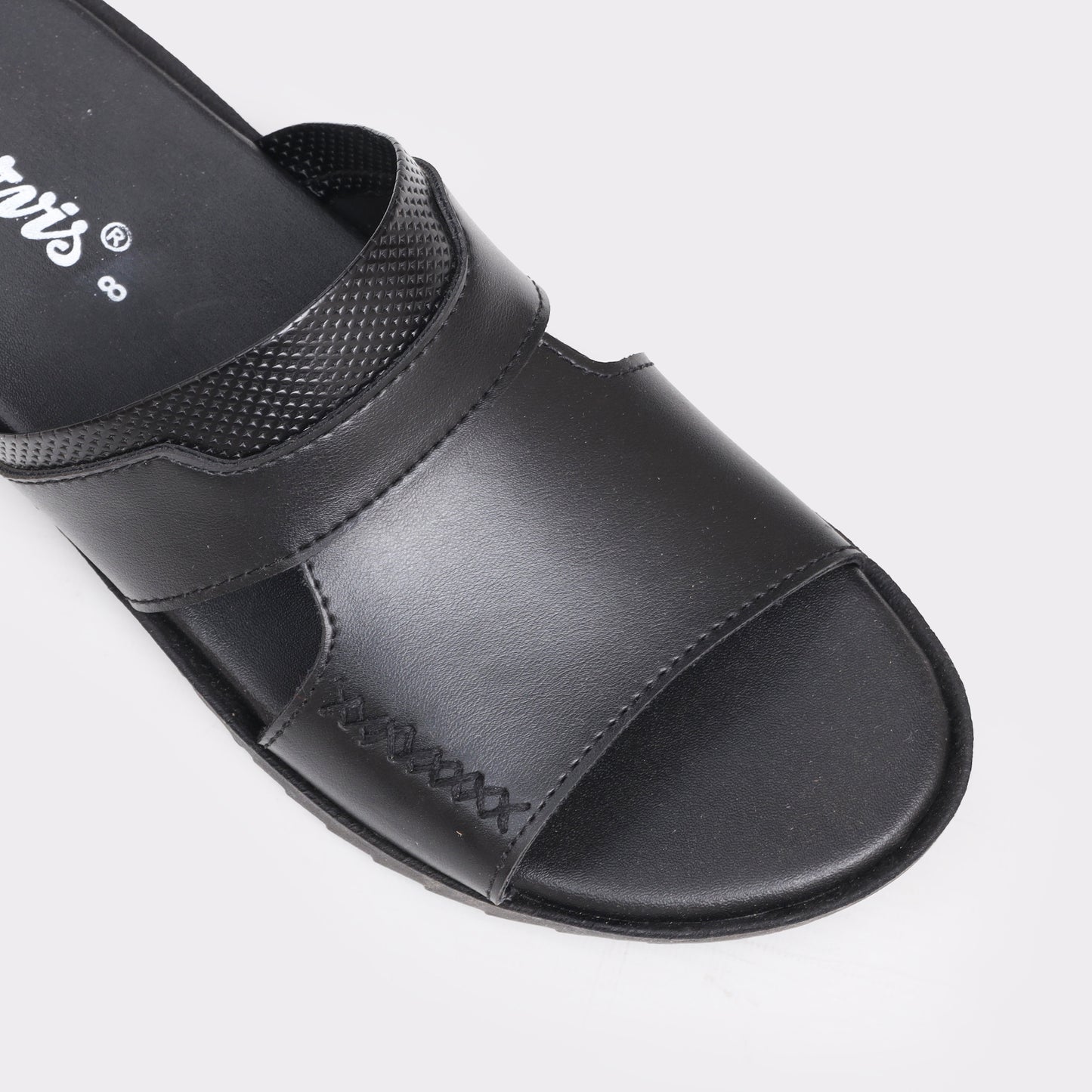 Men Chappal