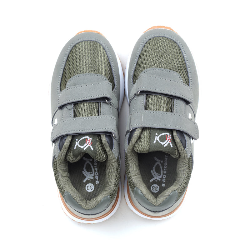 B-CH-0100047-Sports Shoes