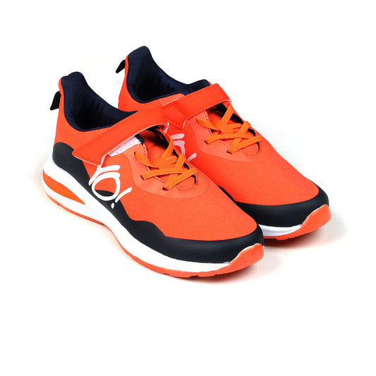 sports shoes
