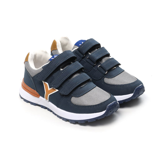 mens sneakers
