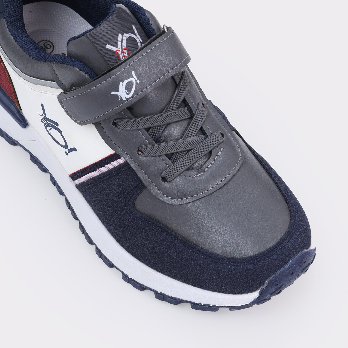 Boys stand-out sneakers