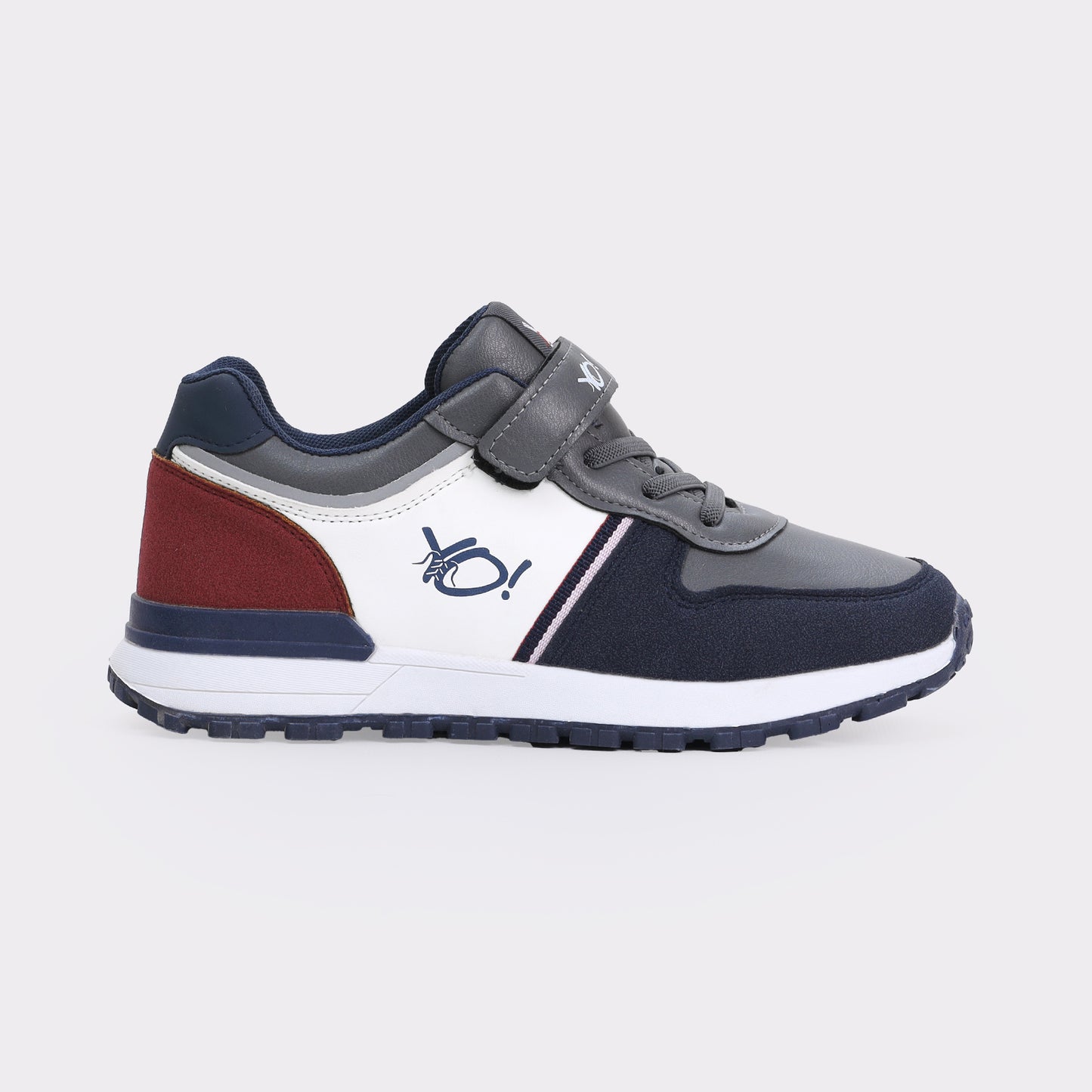 Boys stand-out sneakers