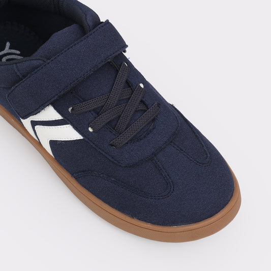 Boys Close Shoes