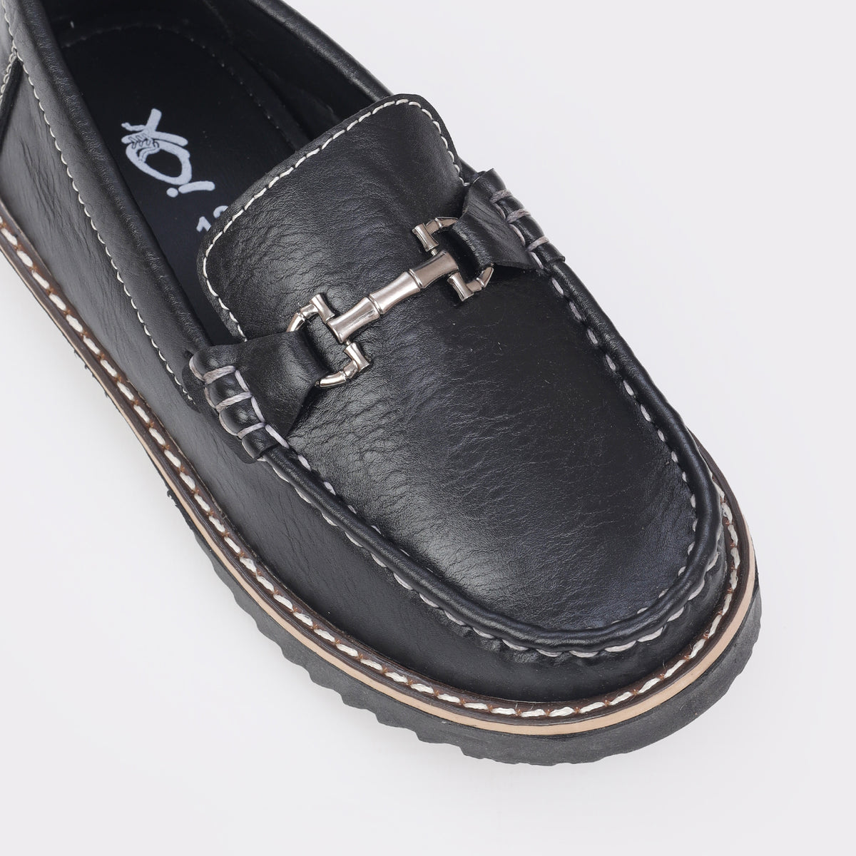 Boys Closed Shoes