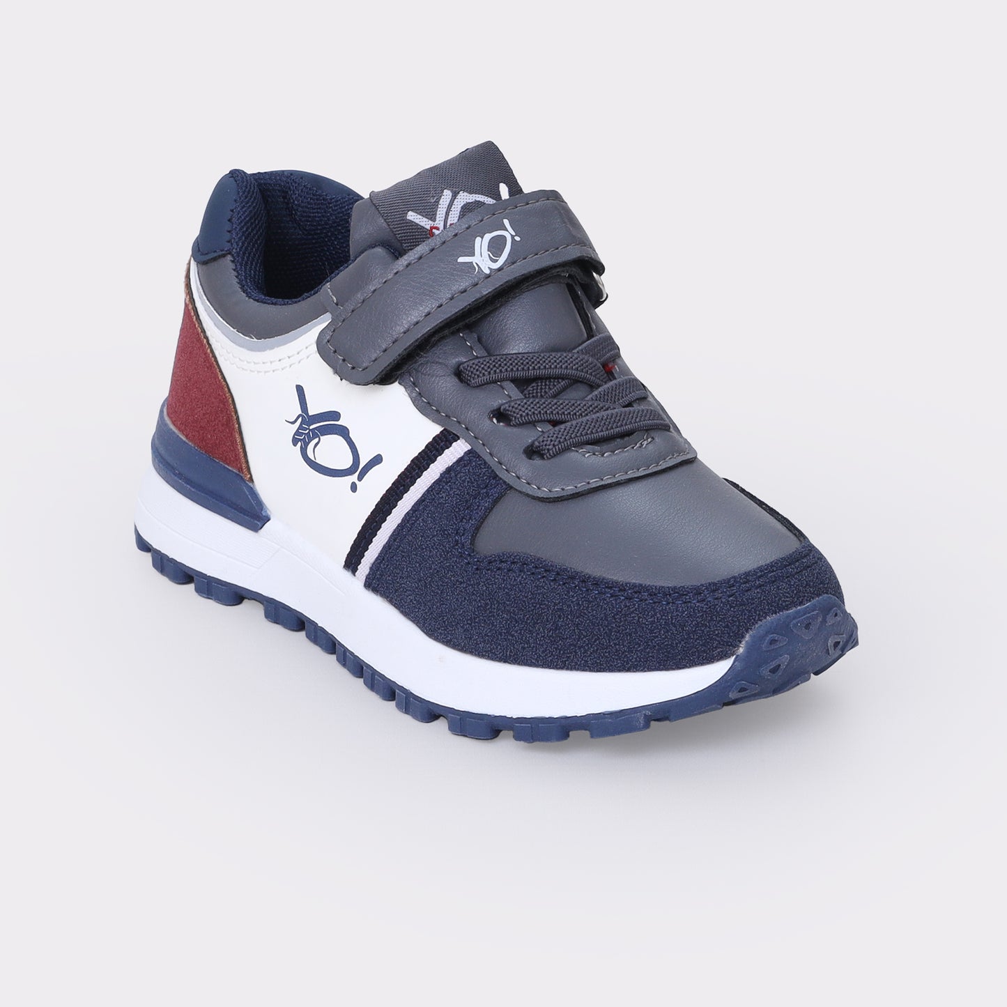 Boys stand-out sneakers