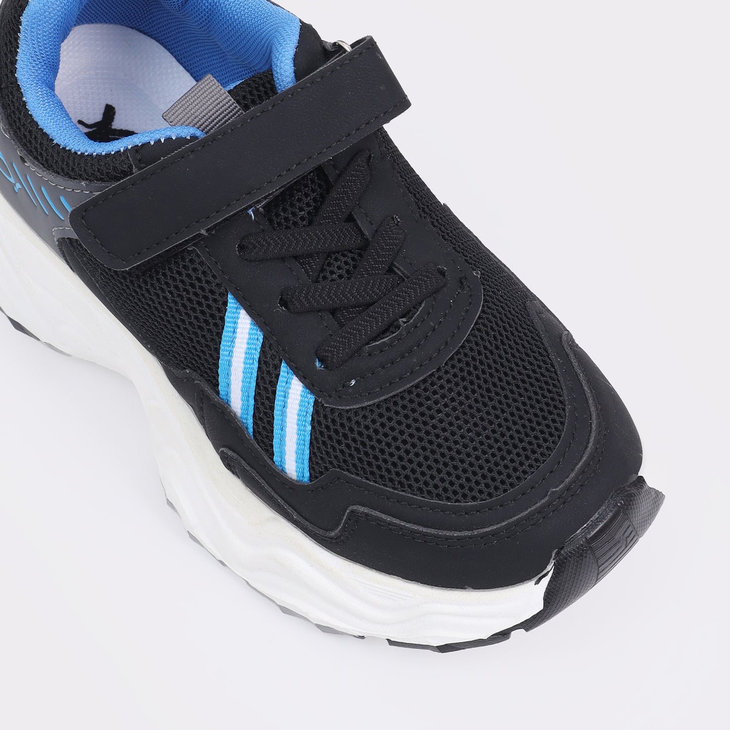 Kids Sports Shoes