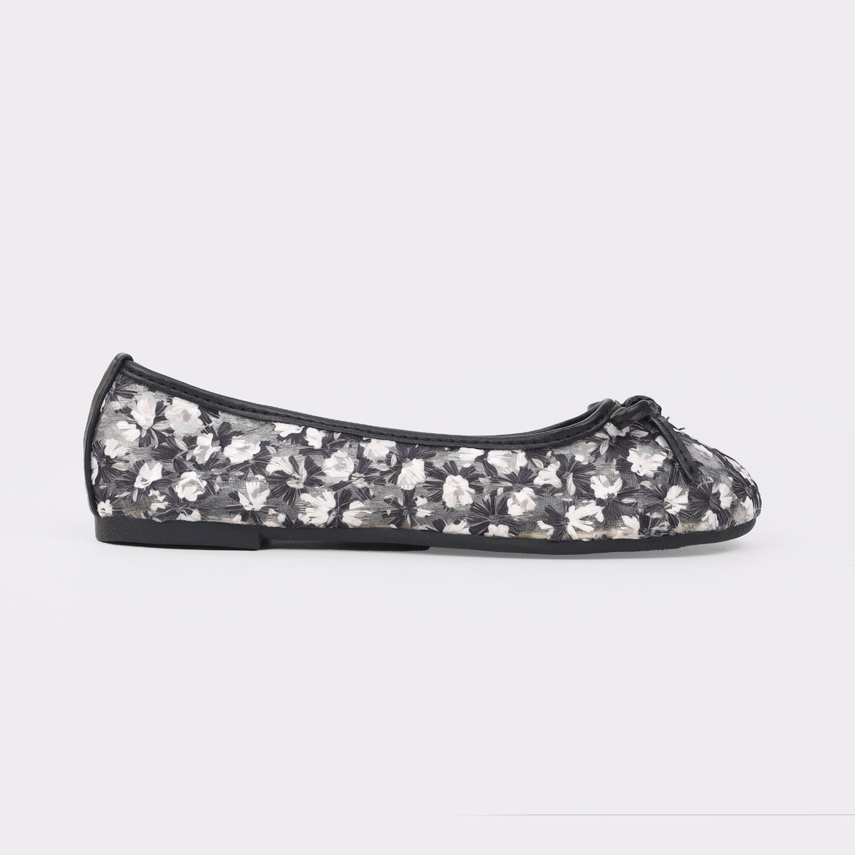 Girls Closed Shoes