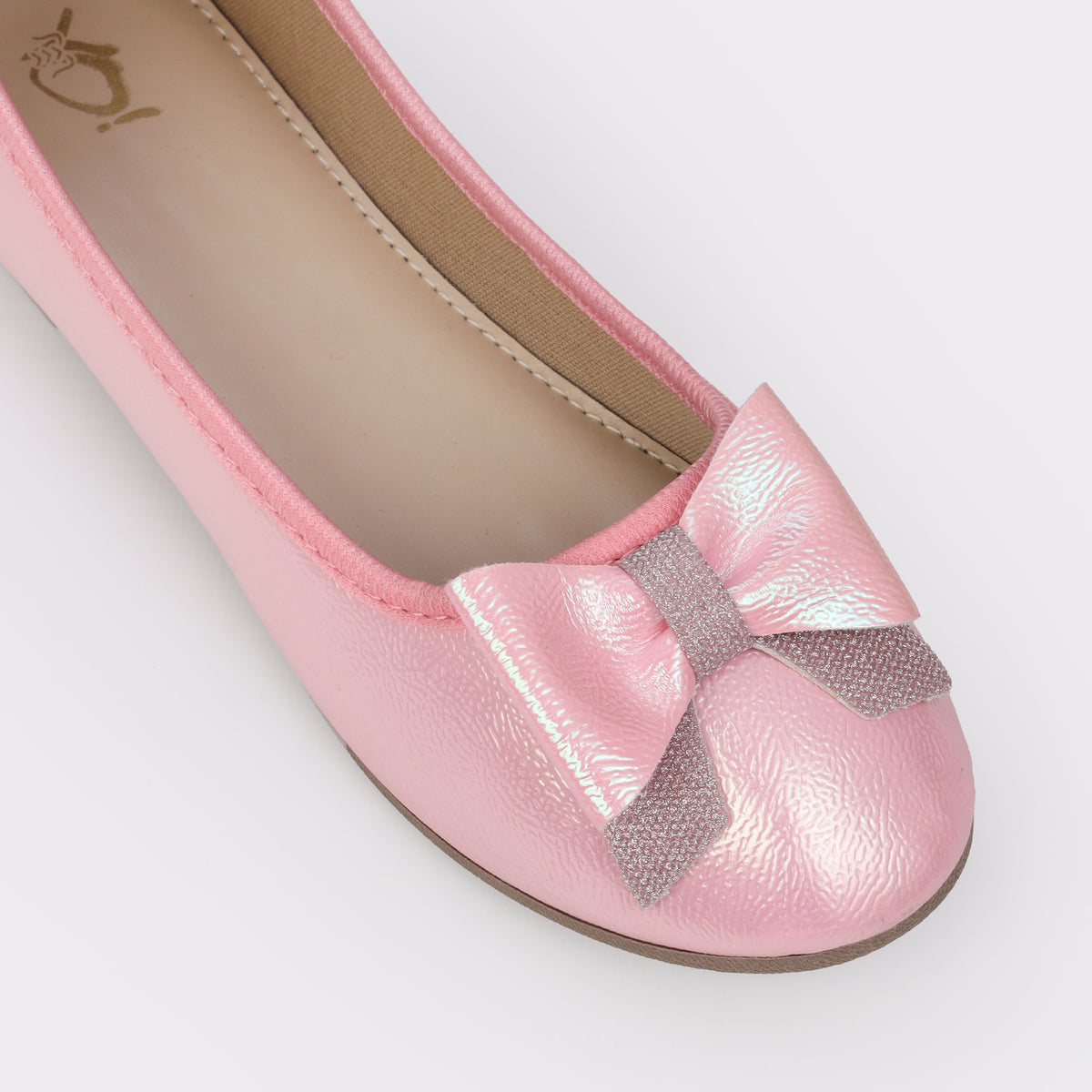Girls Closed Shoes