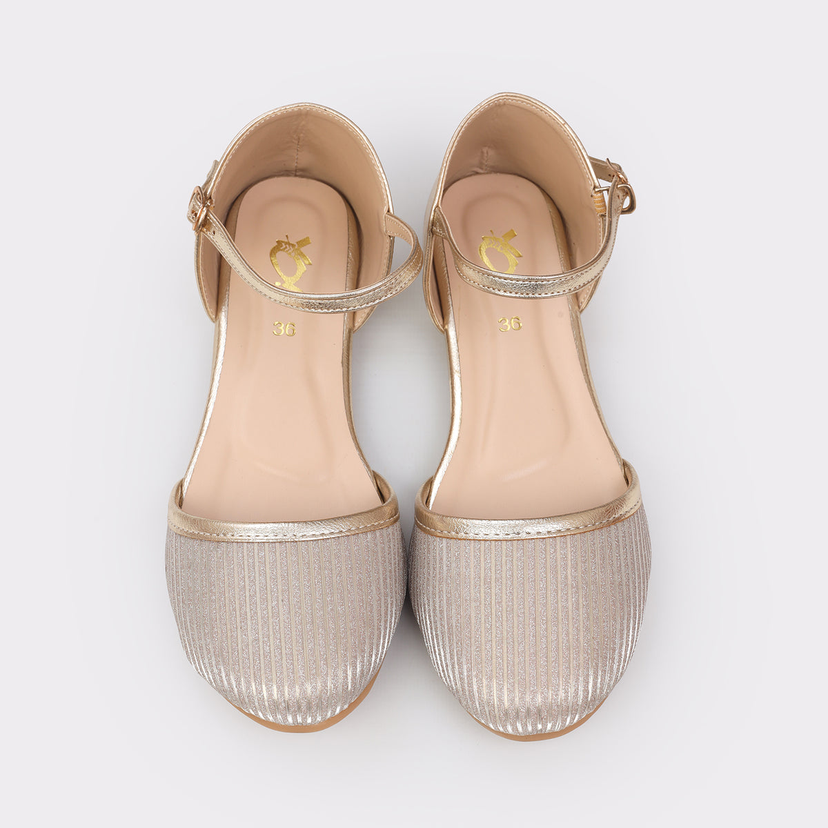 Girls Closed Shoes