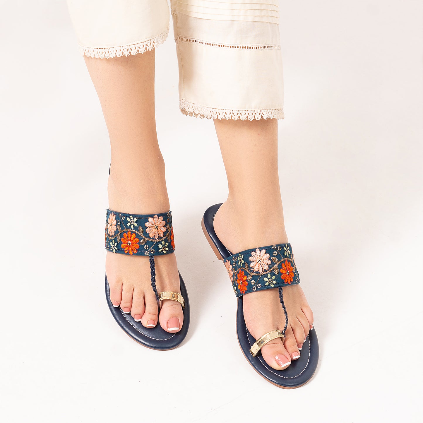 Women's Floral Kola Puri