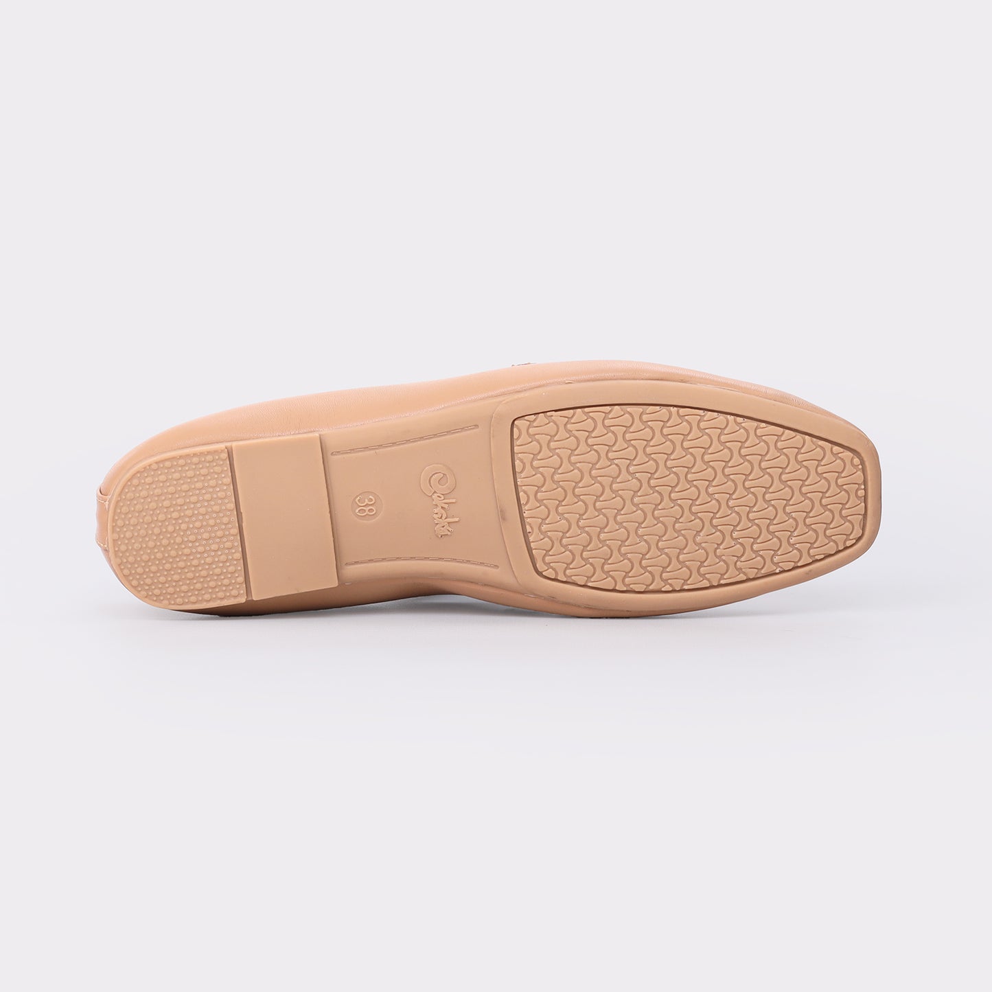 Women's sleek moccs