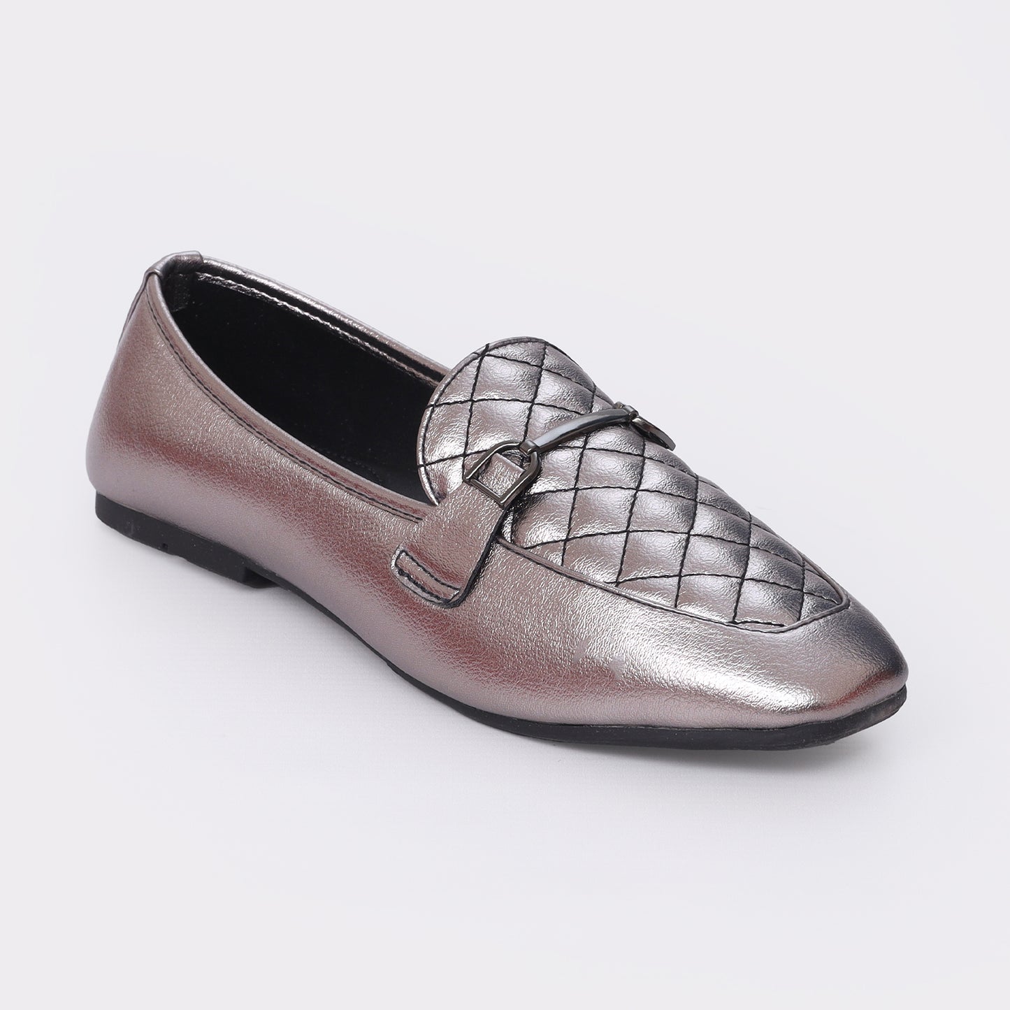 Women's sleek moccs