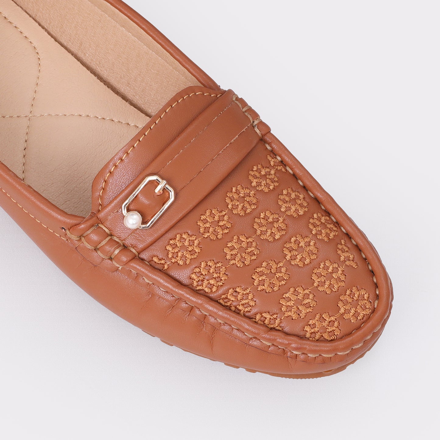 Women stylish moccs