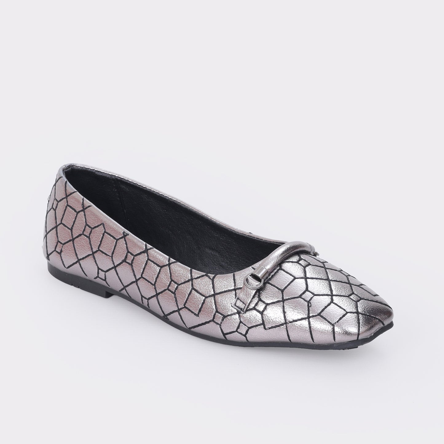 Women's sleek pumps