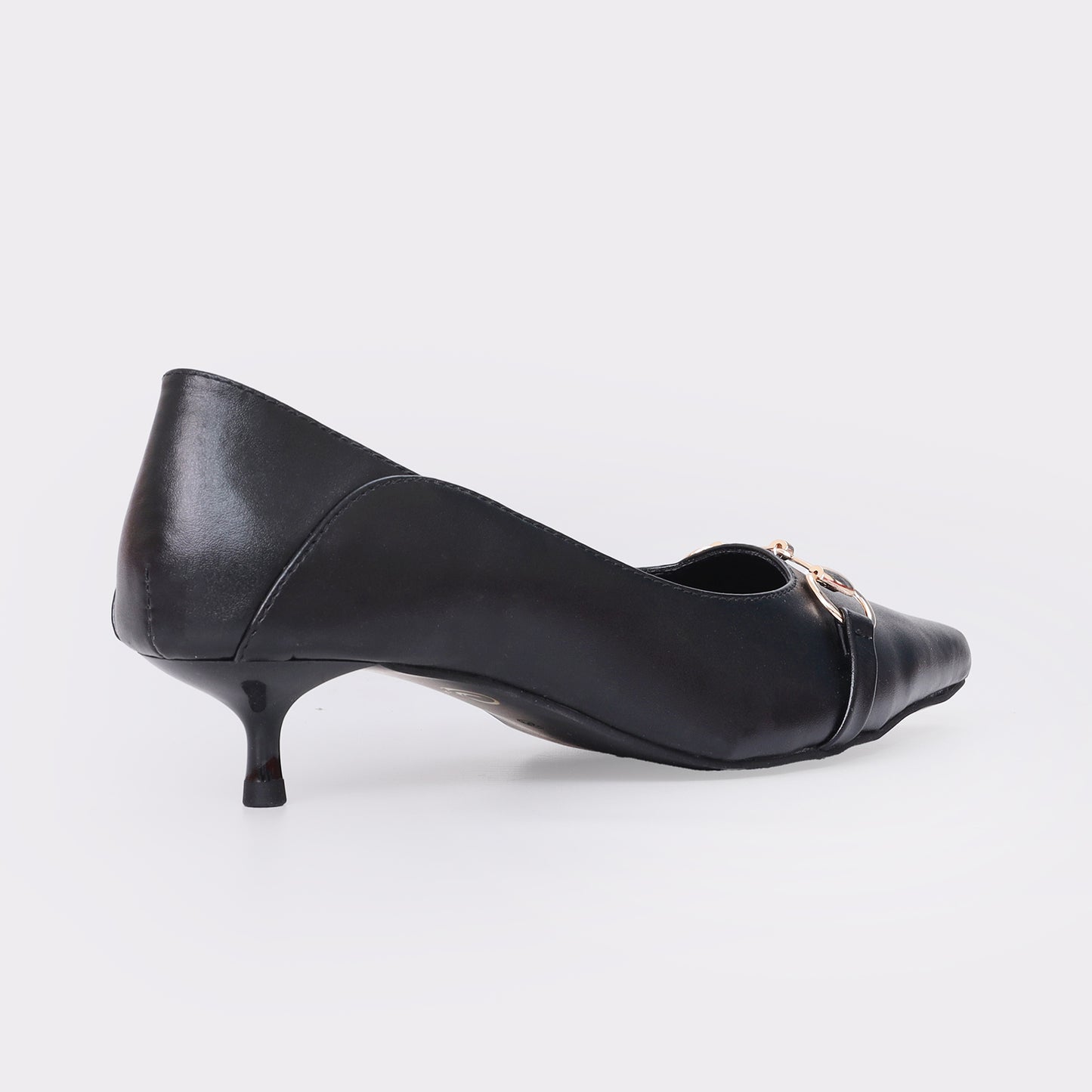 Women pointed-toe heels