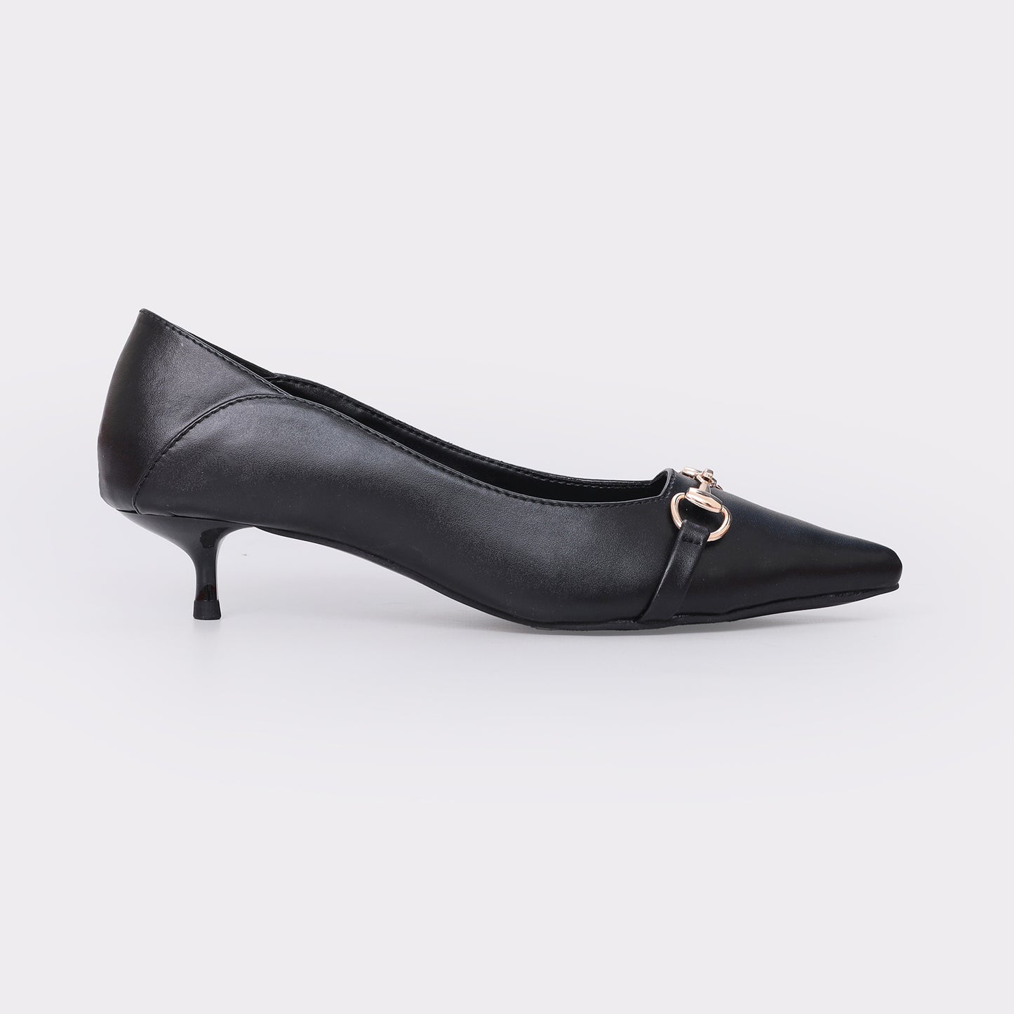 Women pointed-toe heels