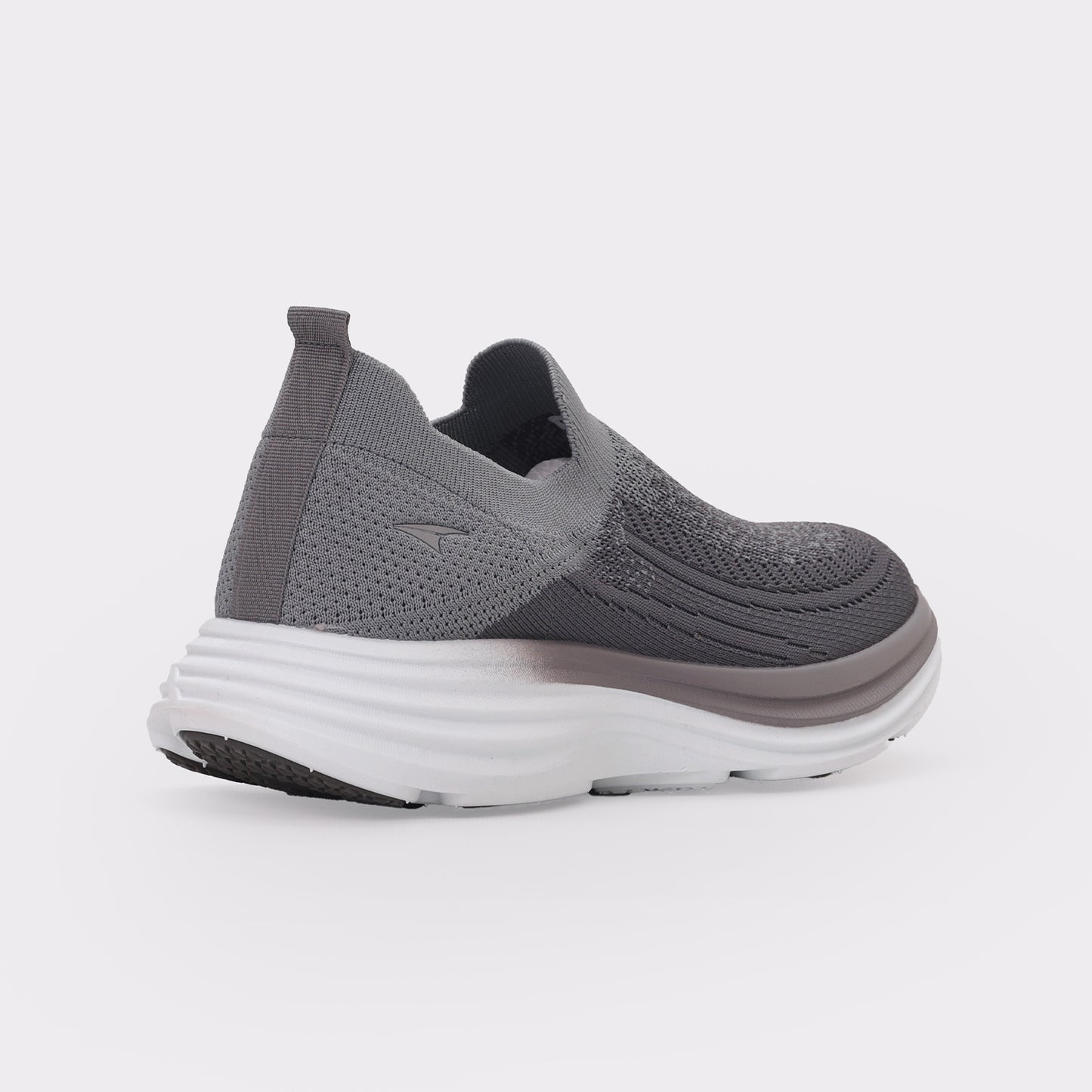 Men Everyday Sneakers