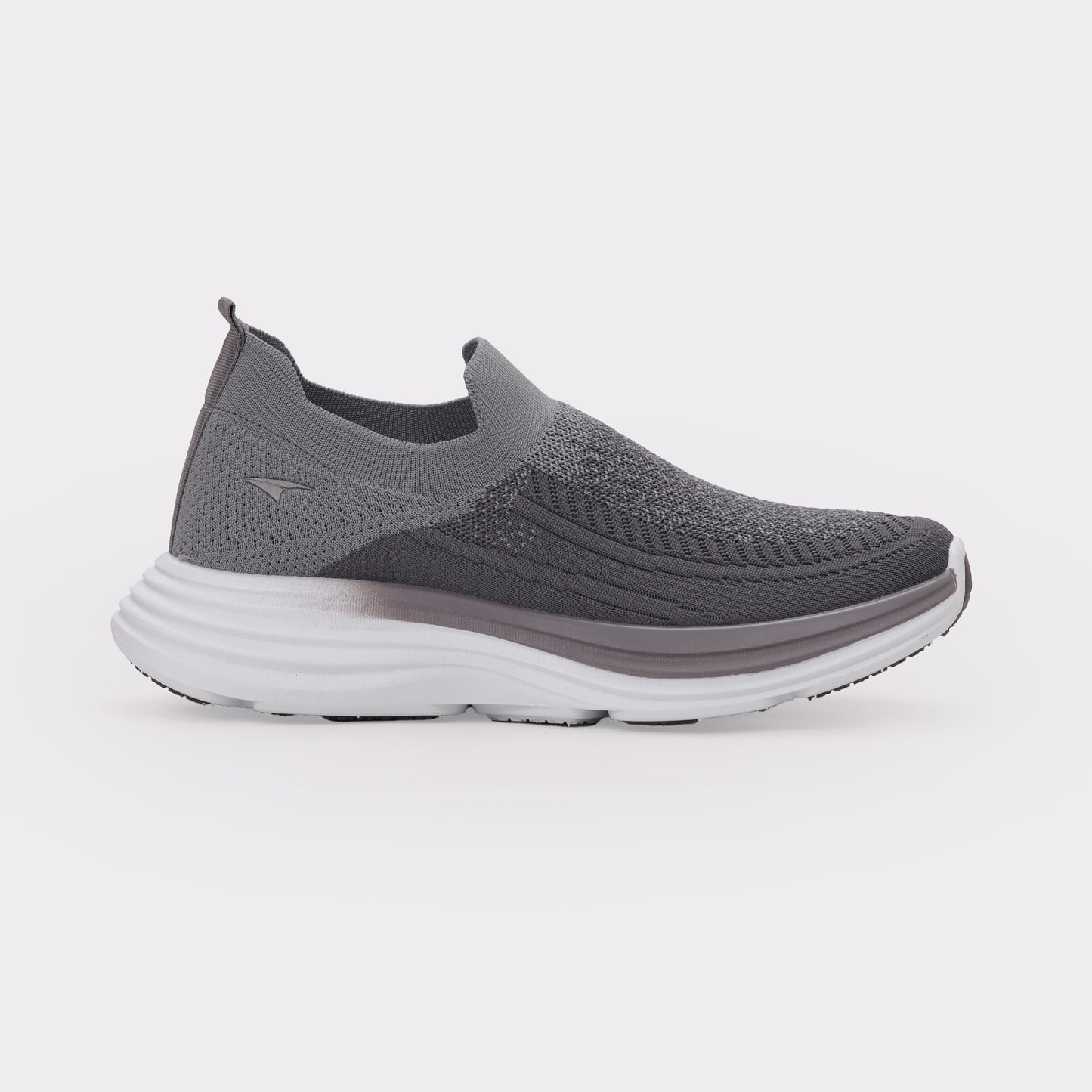 Men Everyday Sneakers