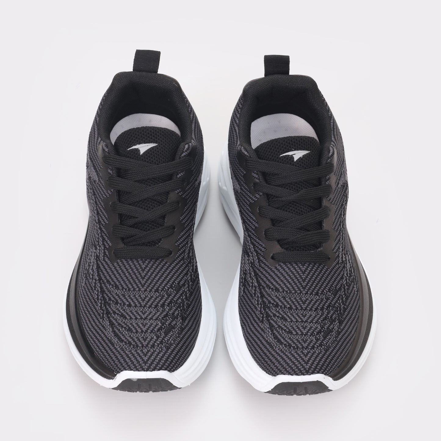 Men Everyday Sneakers