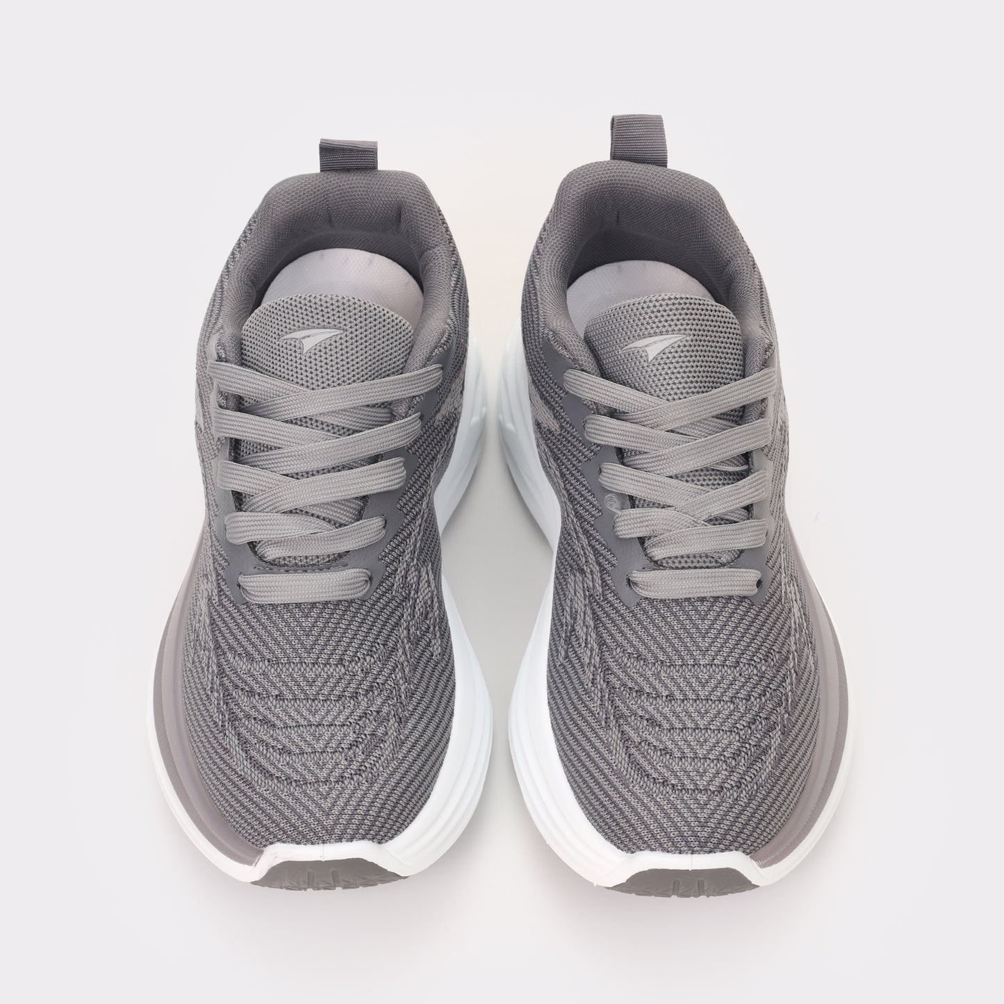 Men Everyday Sneakers