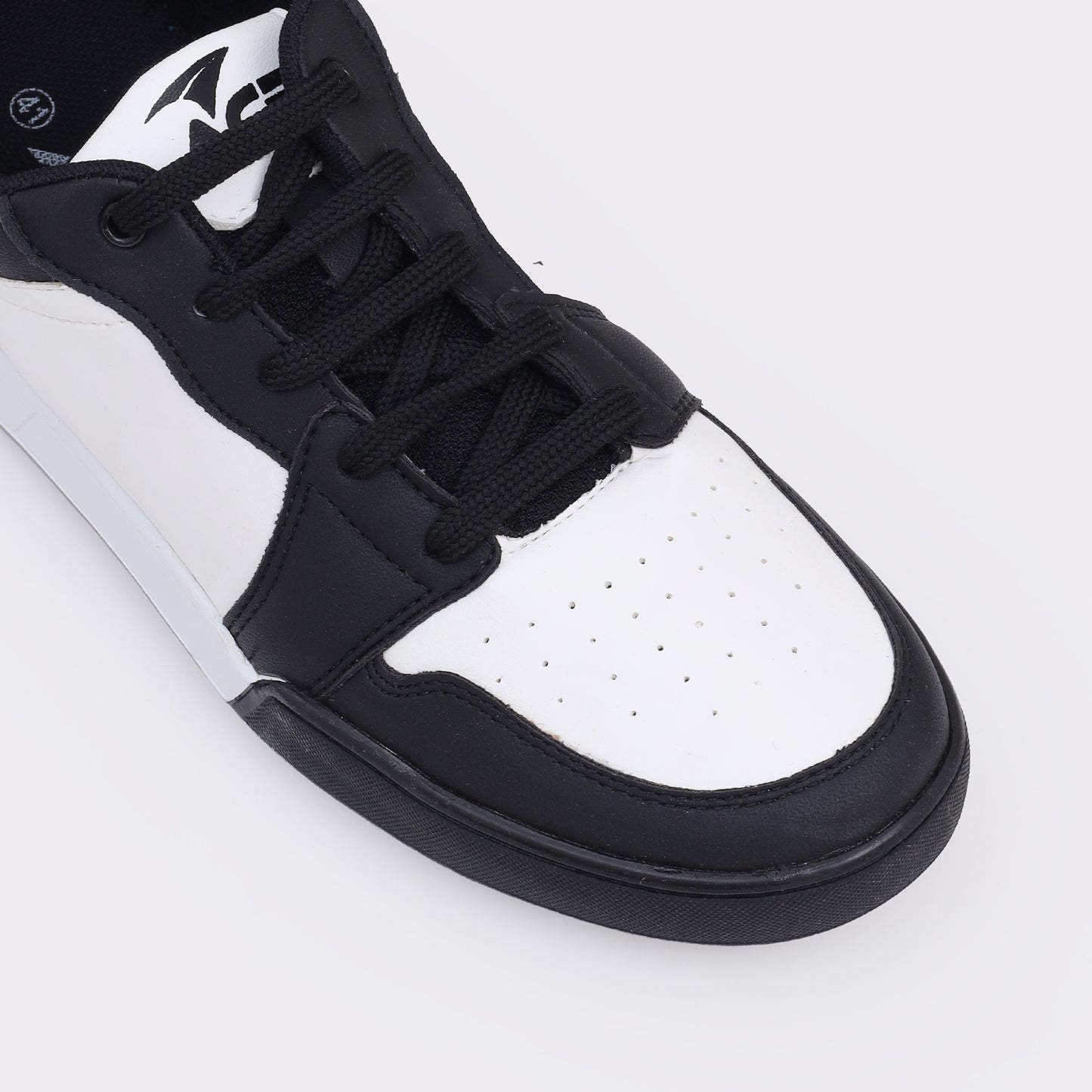 Men Sneakers