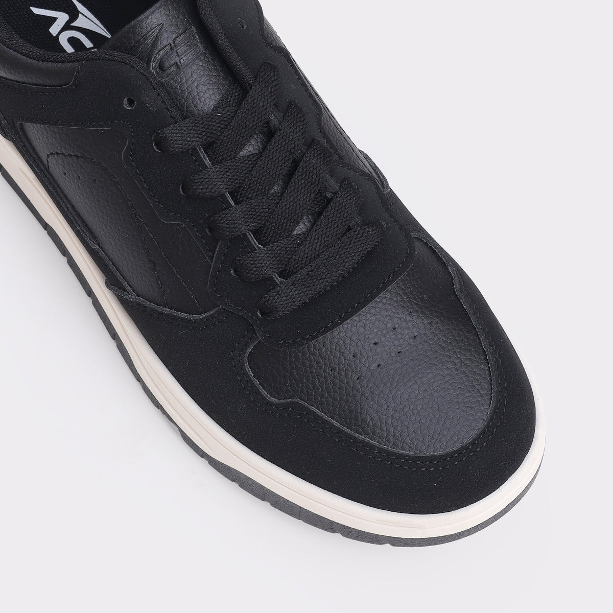 Men Sneakers