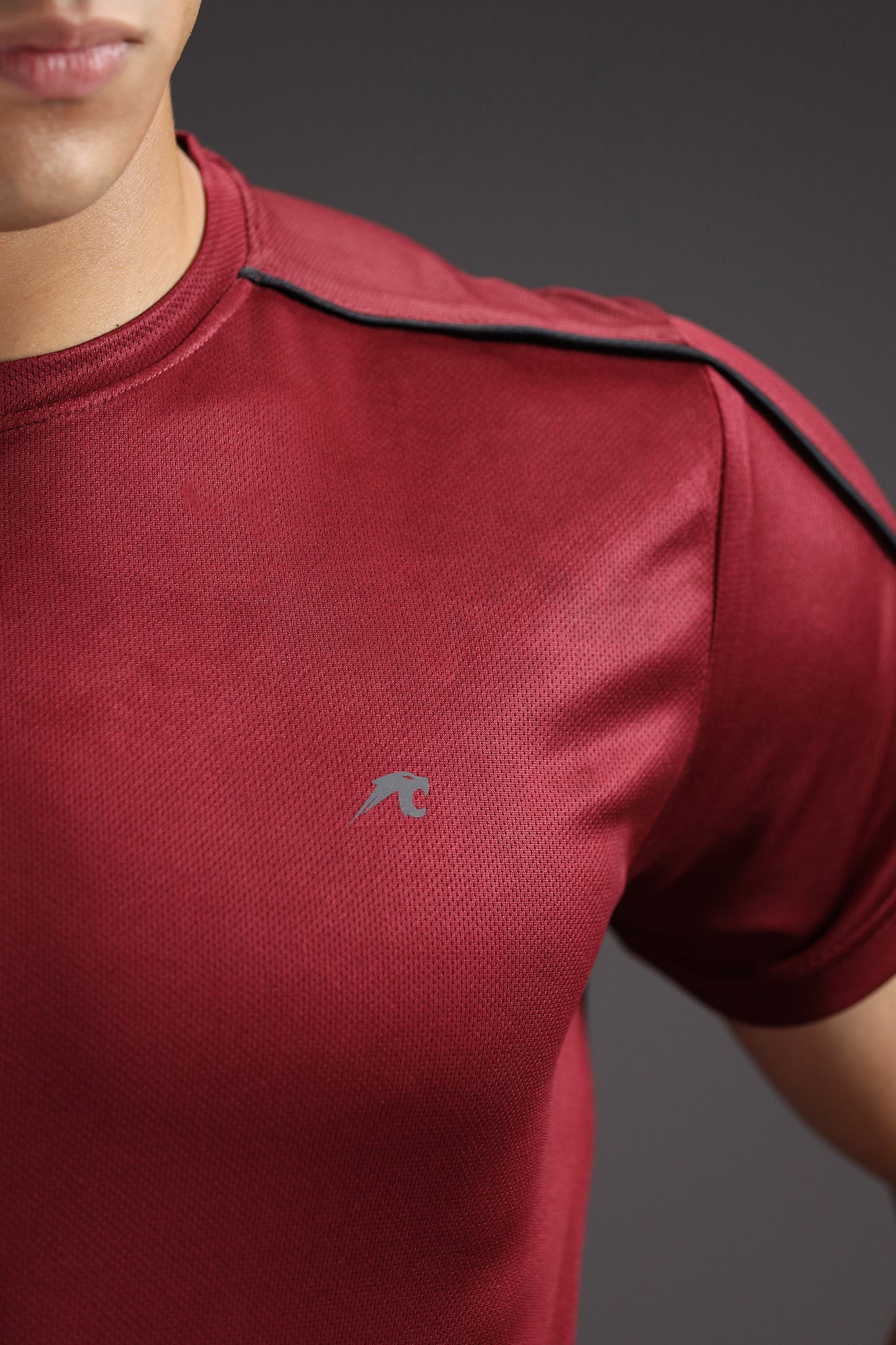 Activewear Contrast Piping Tee