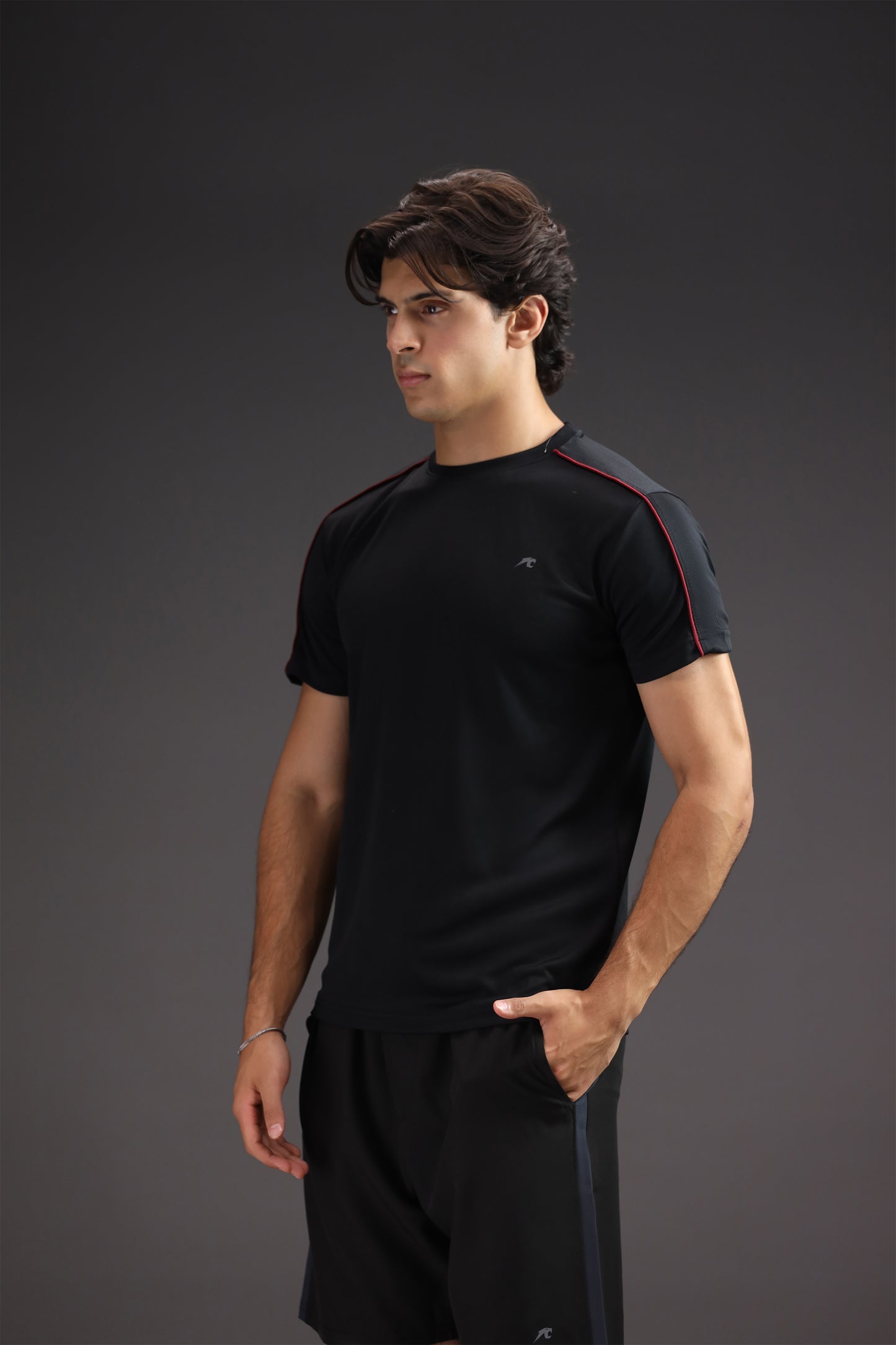 Activewear Contrast Piping Tee