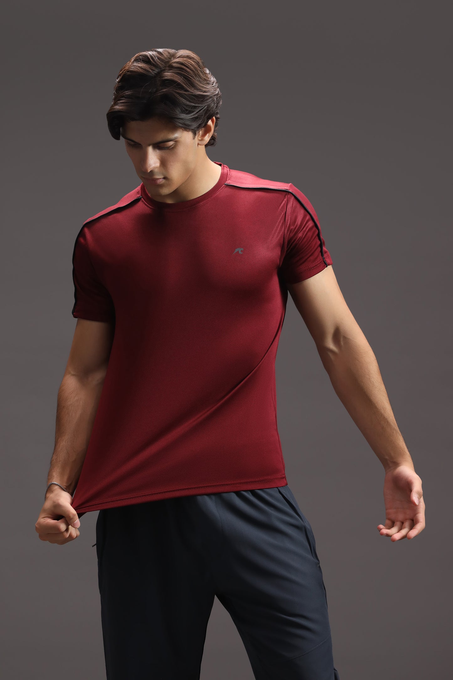 Activewear Contrast Piping Tee