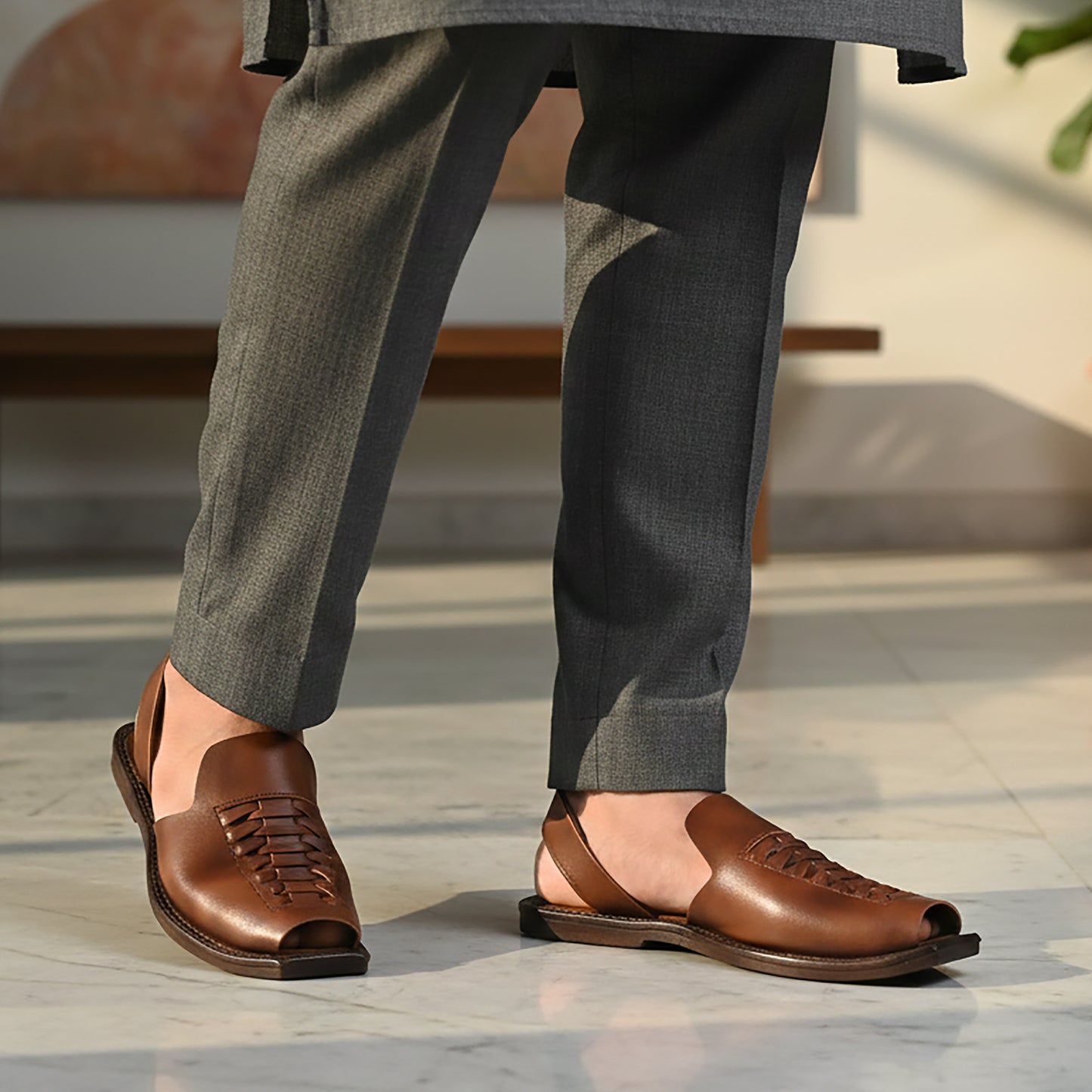 Men Peshawari Chappal